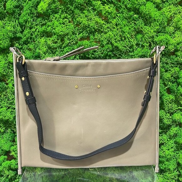 Chloe Medium Roy Clutch - Picture 11 of 14